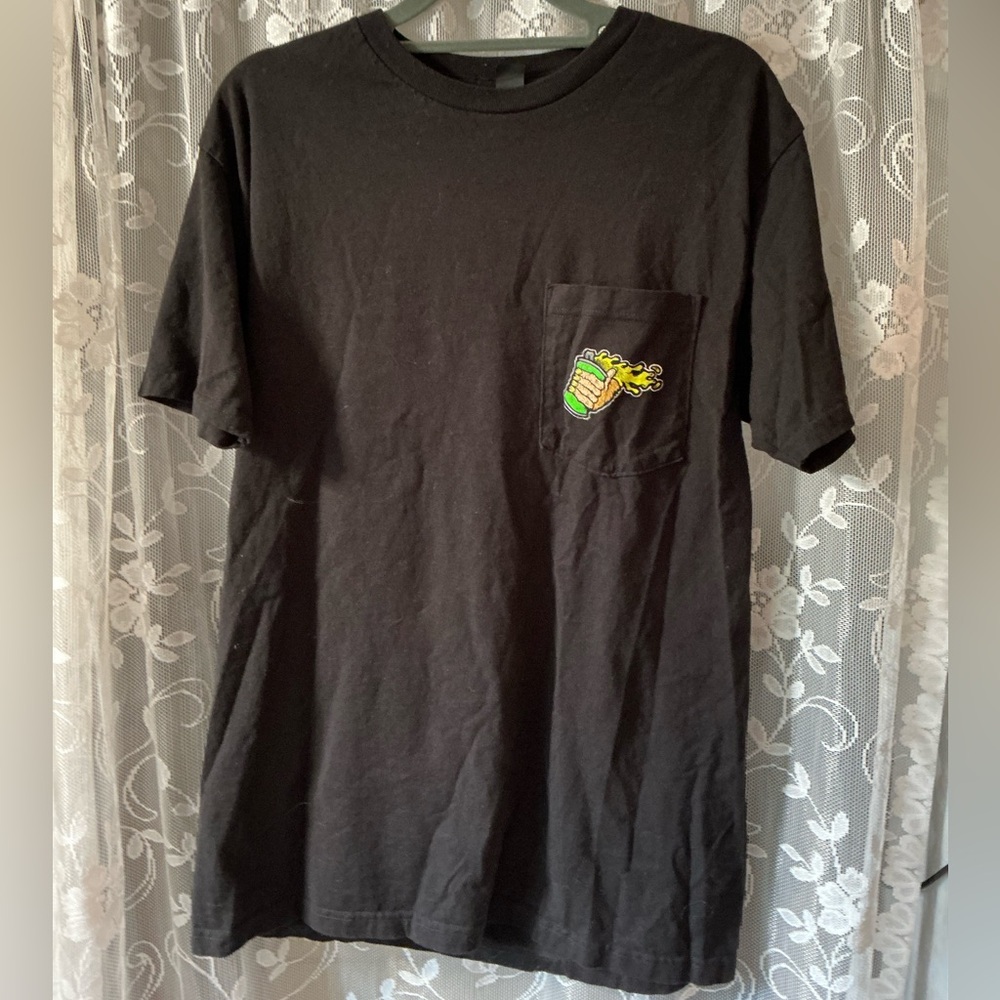 Gildan Black thirsty Sasquatch Tee with Graphic Pocket size medium